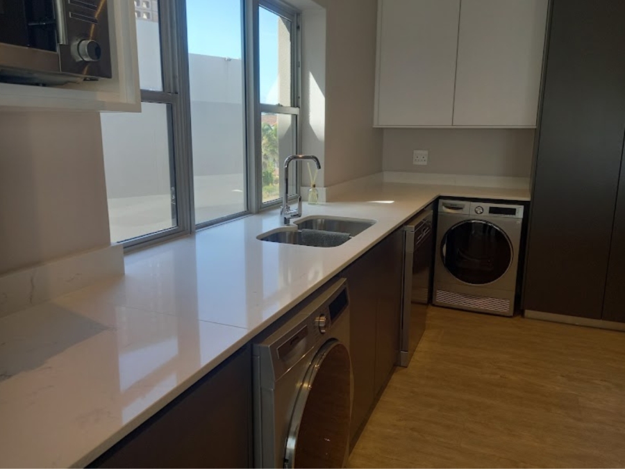 To Let 3 Bedroom Property for Rent in Summerstrand Eastern Cape